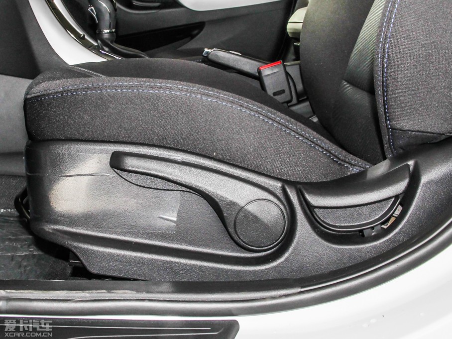 2013ʄ 1.6 GLX ԄI(lng)Ȱ