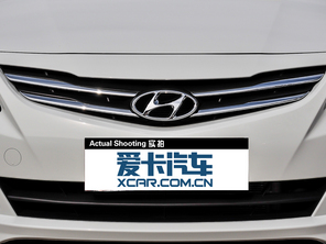 北京現代2014款瑞納