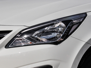 北京現代2014款瑞納