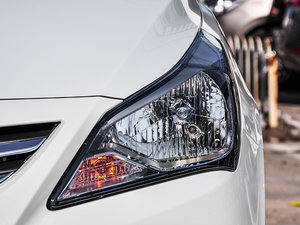 2014款1.4L 自动GS 大灯