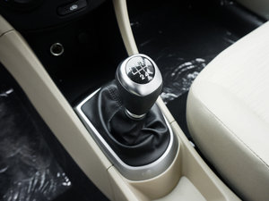 2014款1.4L 手动GS 换挡杆