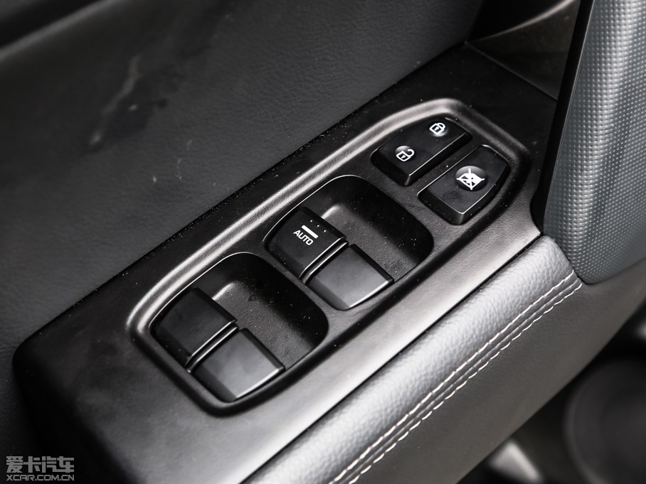 2015��F��ix25 2.0L �Ԅ�������F��DLX