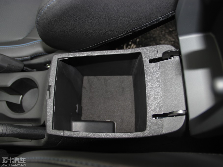 2015F(xin)ix25 1.6L ԄӃ(q)FDLX