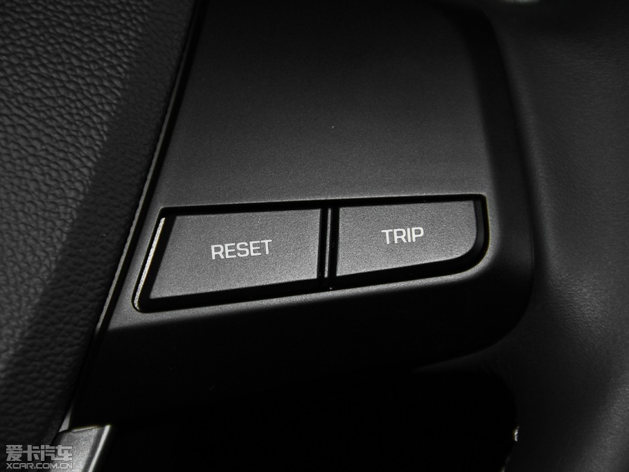 2015��F��ix25 1.6L �ԄӃ��������GLS