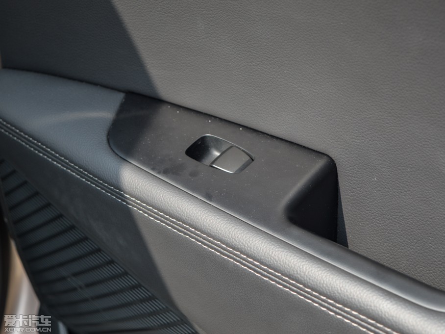 2015��F��ix25 2.0L �Ԅ�������F��DLX