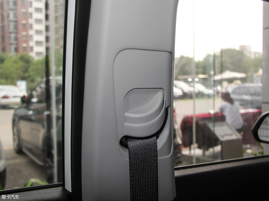 2015��F(xi��n)��ix25 2.0L �Ԅ�����I����GLX