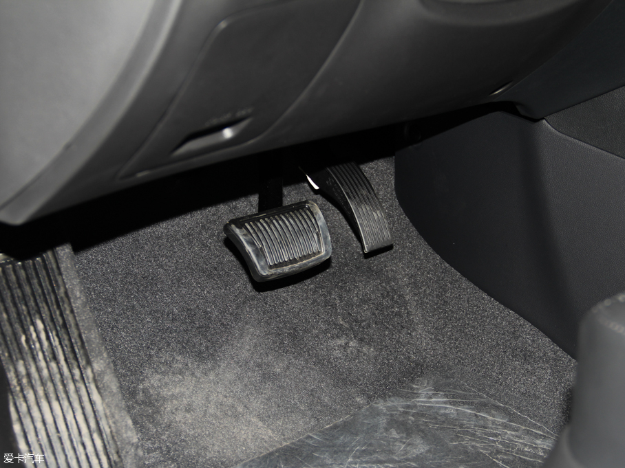 2015��F��ix25 2.0L �ԄӃ��������GLS