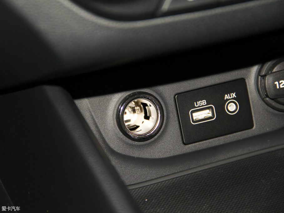 2015��F��ix25 2.0L �ԄӃ��������GLS