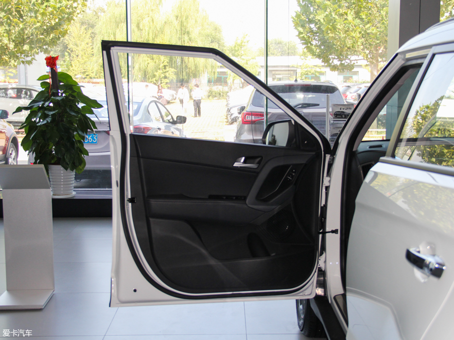 2015F(xin)ix25 1.6L ԄӃ(q)FDLX