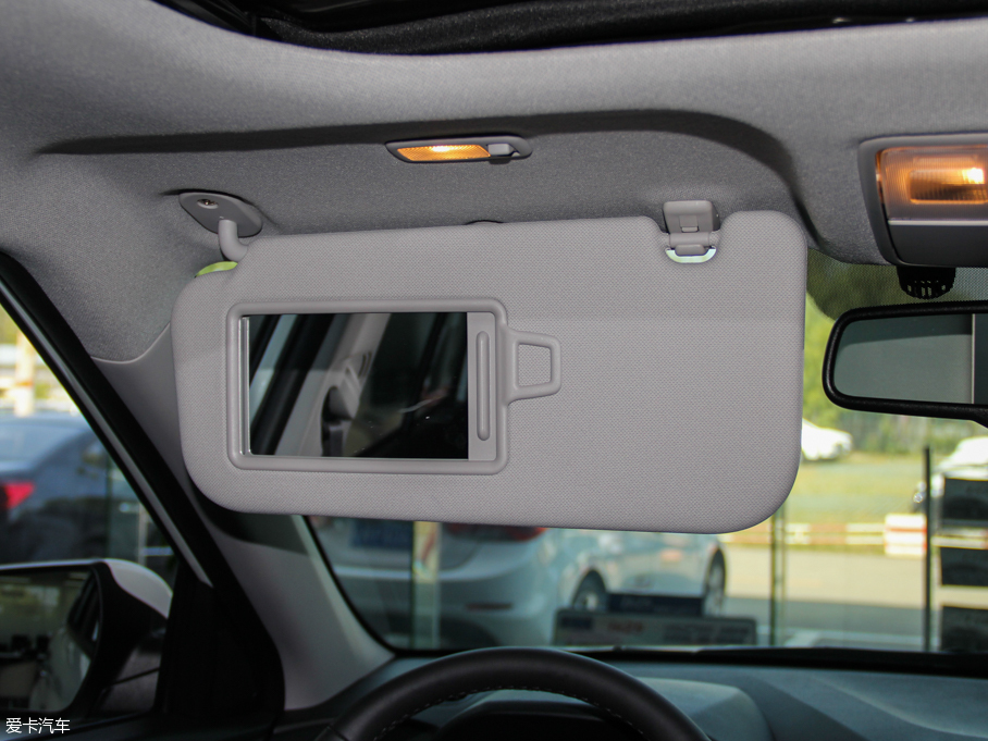 2015F(xin)ix25 1.6L ԄӃ(q)FDLX