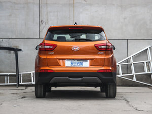 2015款1.6L 自动两驱尊贵型DLX 正后	