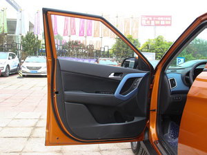 2015款1.6L 自动两驱尊贵型DLX 驾驶位车门
