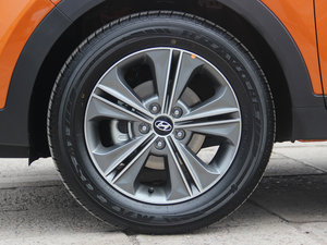 2015款1.6L 自动两驱尊贵型DLX 轮圈