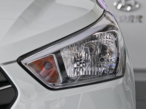 2015款1.6L 自动两驱智能型GLS 大灯