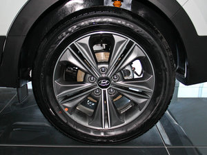2015款1.6L 自动两驱智能型GLS 轮圈
