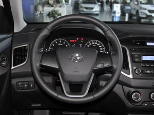 2015款1.6L 自动两驱智能型GLS 方向盘