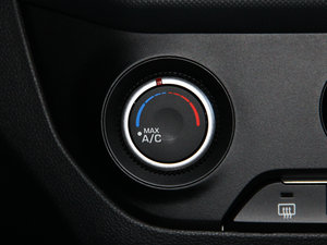 2015款1.6L 自动两驱智能型GLS 中控区