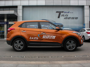 2015款2.0L 自动四驱尊贵型DLX 整体外观