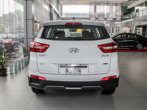 2015款2.0L 自动四驱领先型GLX 正后	