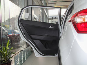 2015款2.0L 自动四驱领先型GLX 左后车门