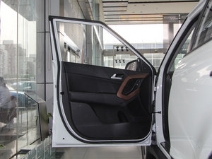 2015款2.0L 自动四驱领先型GLX 驾驶位车门