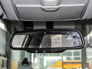 2015款2.0L 自动四驱领先型GLX 车内后视镜