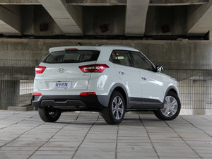 2015款2.0L 自动两驱智能型GLS 整体外观