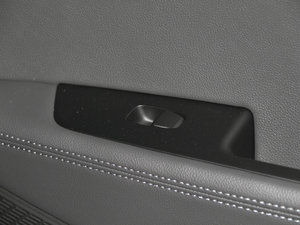 2015款2.0L 自动两驱智能型GLS 中控区