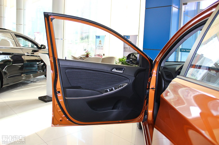 2014������ 1.4L �Ԅ�GLX