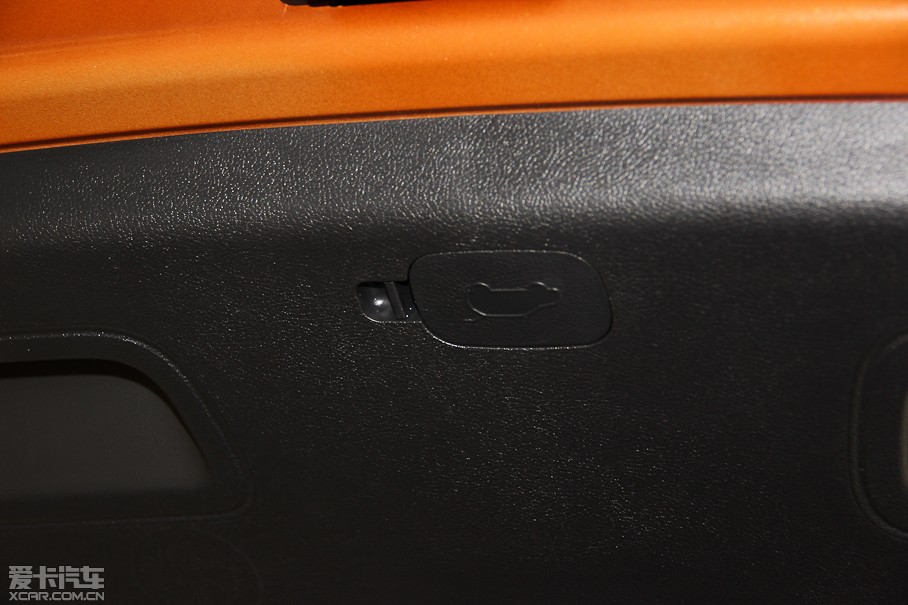 2014������ 1.4L �Ԅ�GLX