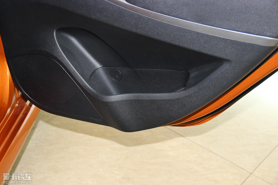 2014������ 1.4L �Ԅ�GLX