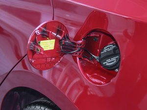 2014款1.4L 自动TOP 油箱盖