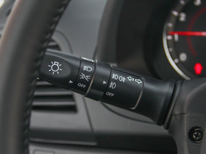 2014款1.4L 自动TOP 中控区