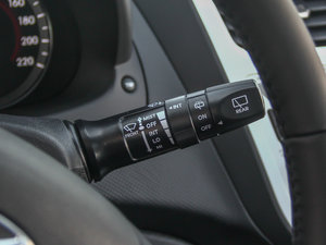 2014款1.4L 自动TOP 中控区