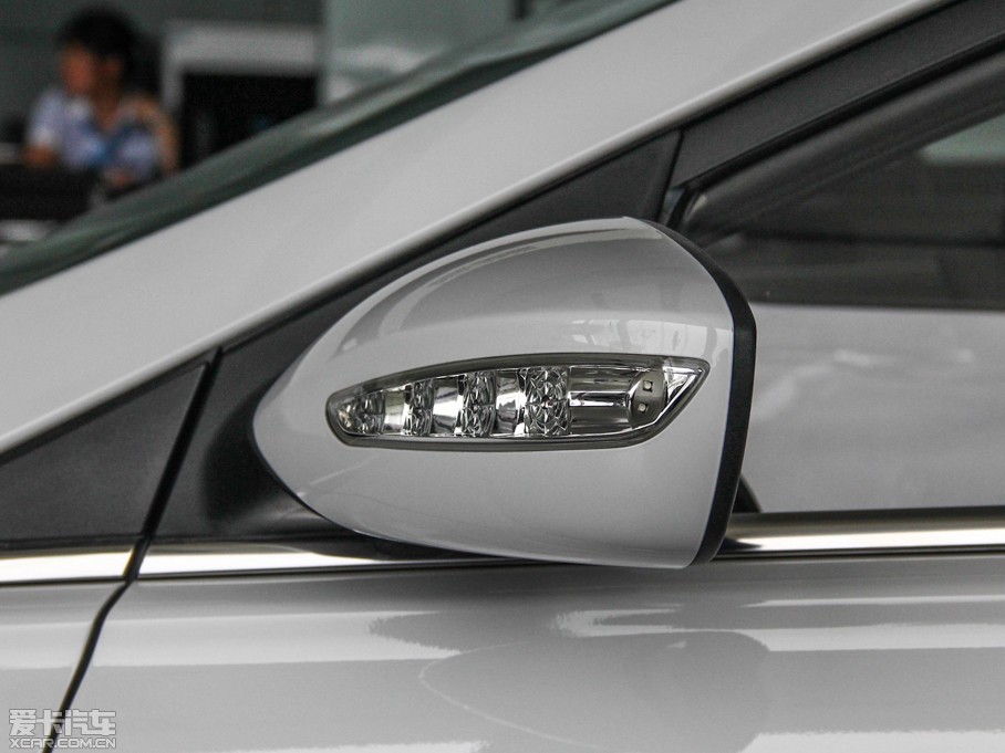 2014{ 2.0L GLXԄ(dng)A