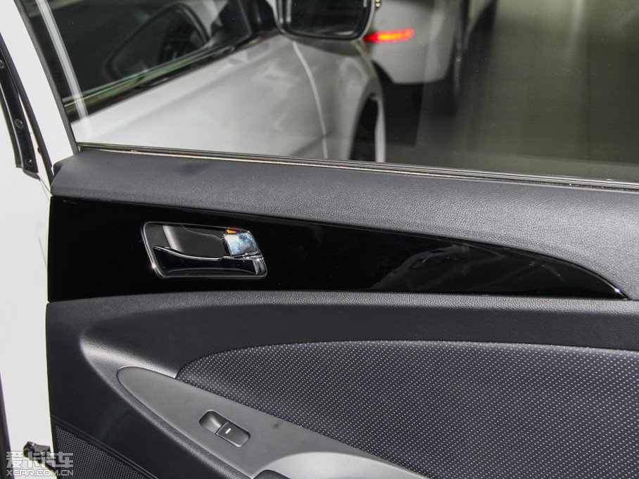 2014{ 2.0L GLXԄ(dng)A