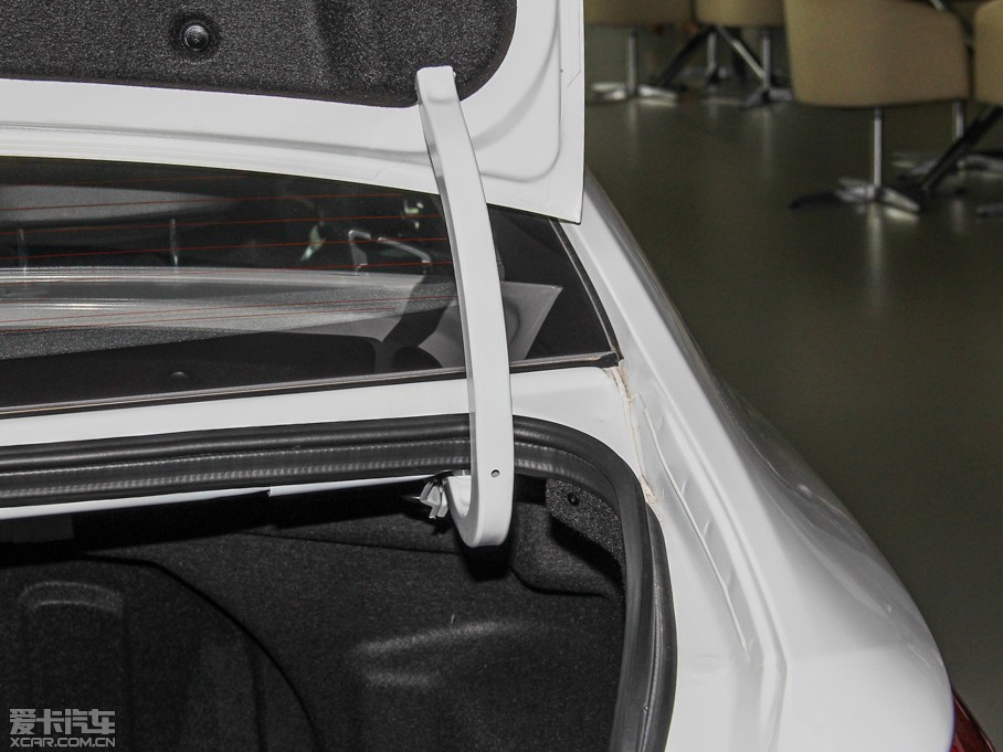 2014{ 2.0L GLXԄ(dng)A