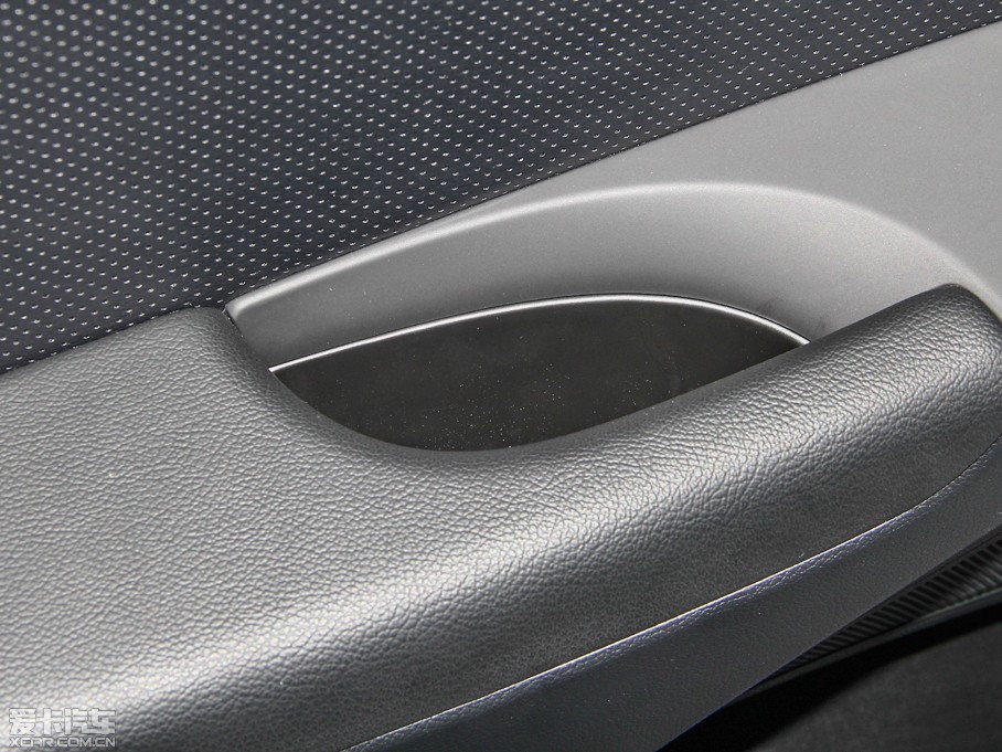 2014{ 2.0L GLXԄ(dng)A