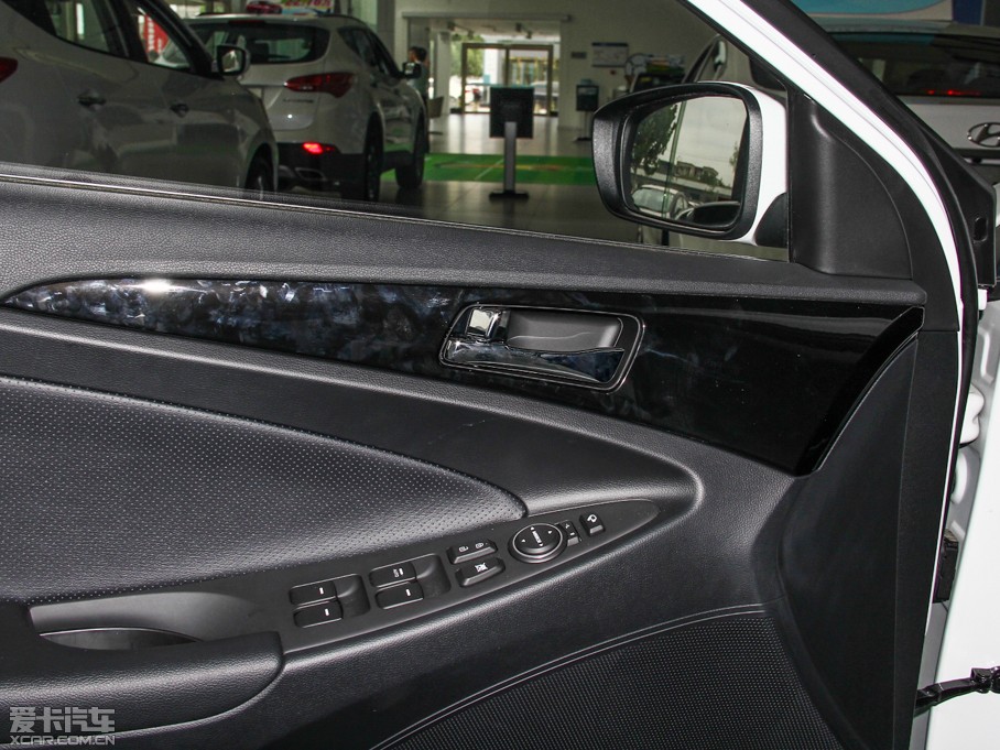 2014{ 2.0L GLXԄ(dng)A