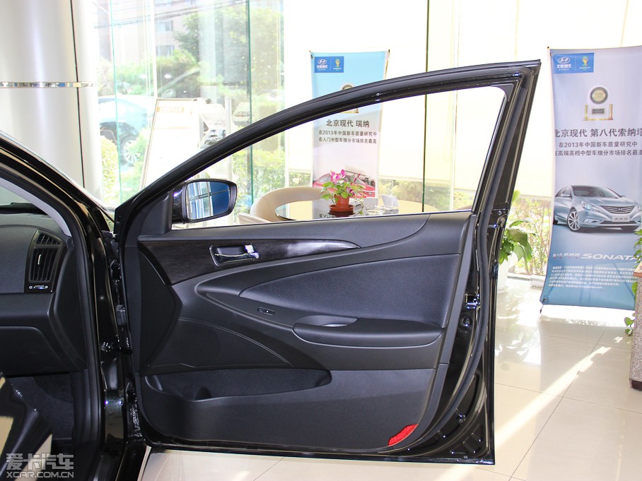 2014�����{���� 2.4L GLX�Ԅ�(d��ng)���A�� ��(gu��)IV