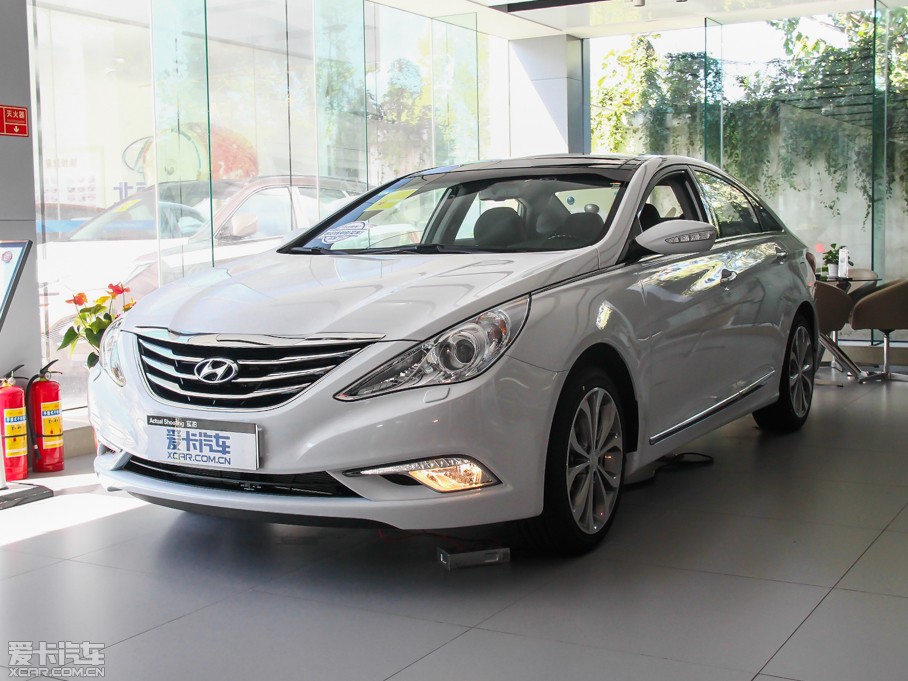 2014{ 2.4L GLXԄӺA V