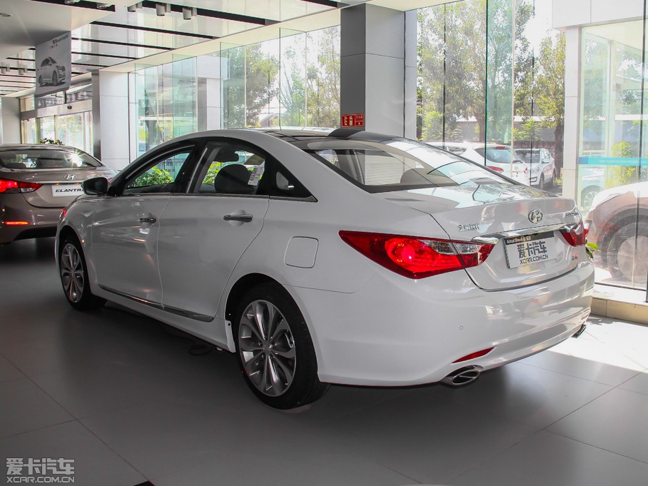 2014{ 2.4L GLXԄӺA V