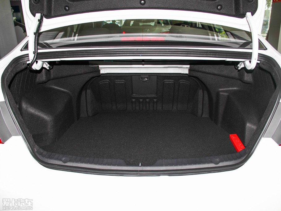 2014{ 2.4L GLXԄ(dng)A (gu)V