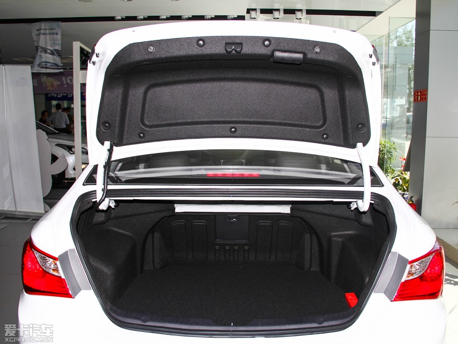 2014{ 2.4L GLXԄӺA V