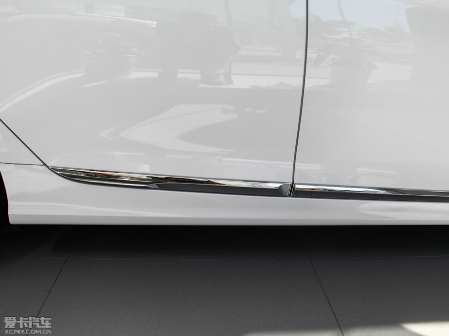 2014{ 2.4L GLXԄӺA V