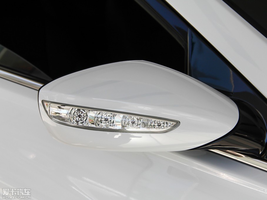 2014{ 2.4L GLXԄӺA V