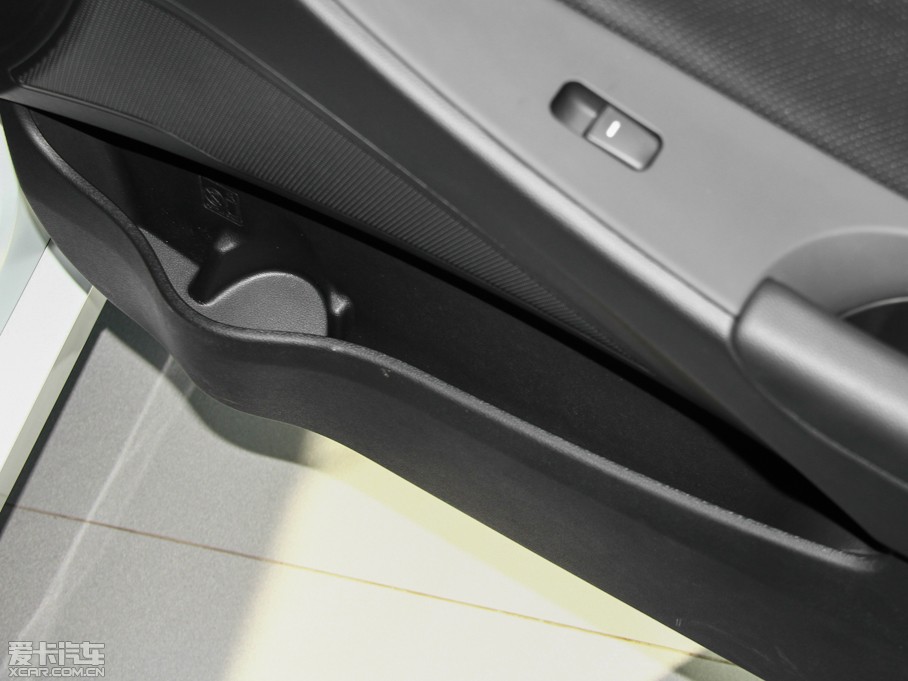 2014{ 2.4L GLXԄӺA V