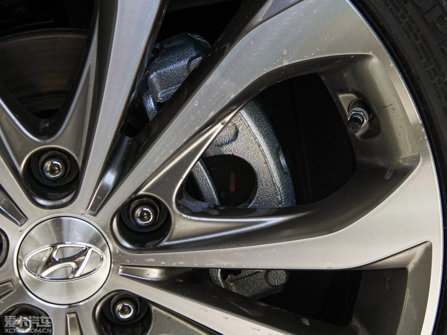 2014{ 2.4L GLXԄӺA V