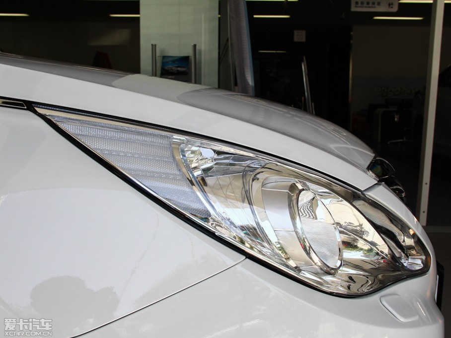 2014{ 2.4L GLXԄӺA V