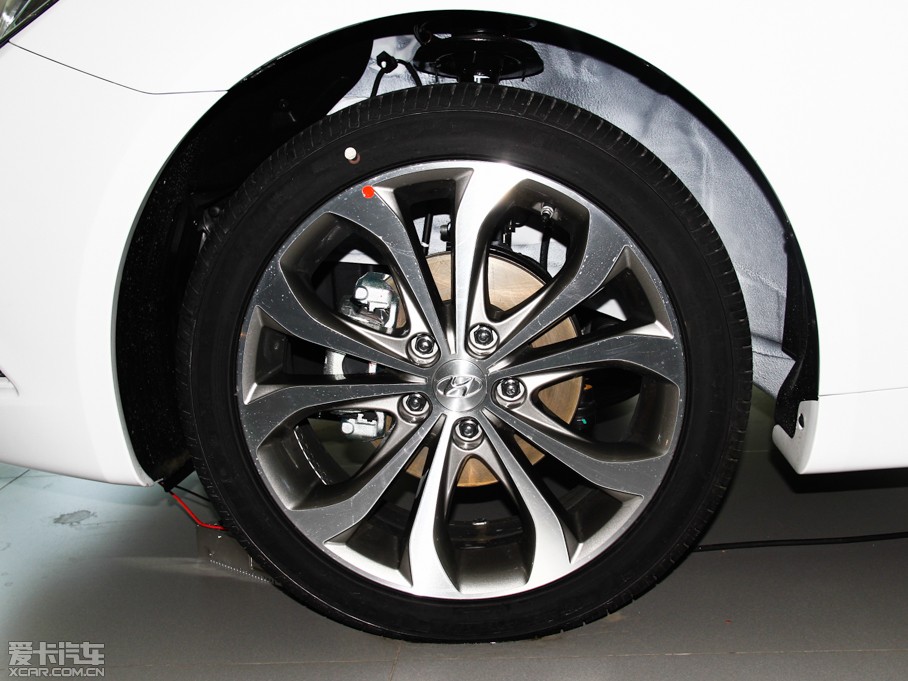 2014{ 2.4L GLXԄӺA V